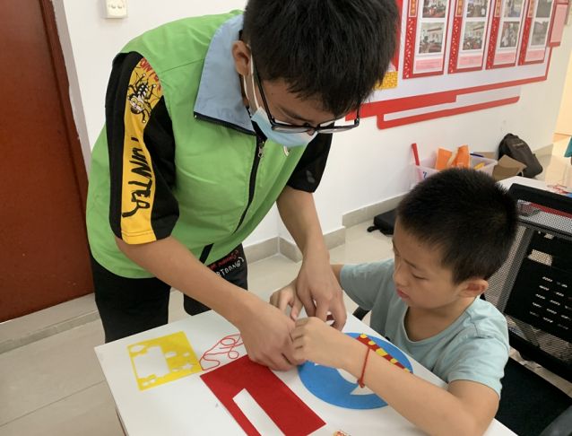 三鄉鎮開展“童心飛揚迎國慶，禁毒宣傳齊助力”宣傳活動圖片2_副本.jpg