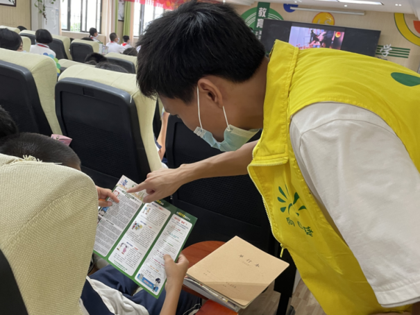 阜沙鎮禁毒信息〔2022〕第260期--【禁毒攻堅】“護航青春助成長”—阜沙羅松小學開展禁毒宣講活動