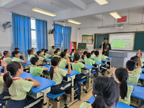 中山優秀退役軍人為學子點亮愛國強軍夢